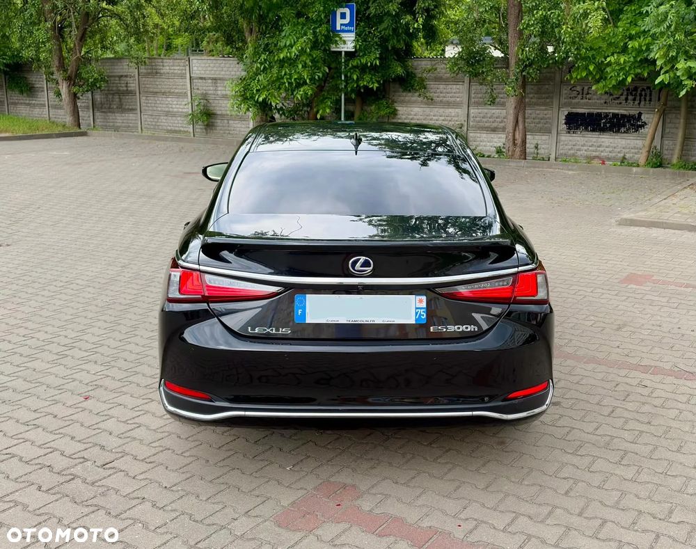 Lexus ES 300h Prestige - 10