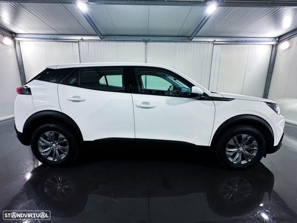Peugeot 2008 1.2 PureTech Allure EAT8 - 11