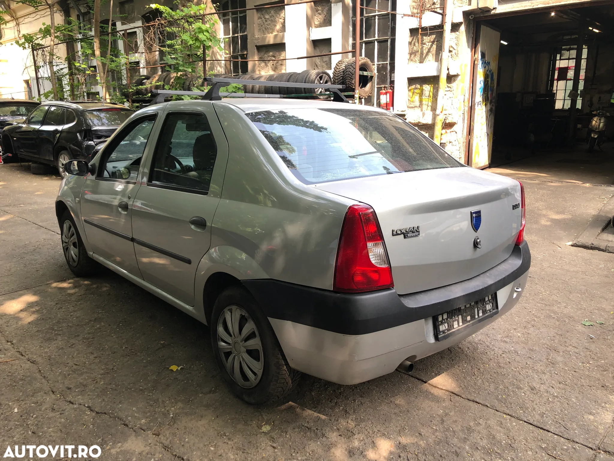 Dezmembrez Dacia Logan 1 2007 1,5 DCI Euro 4 gri argintiu - 5
