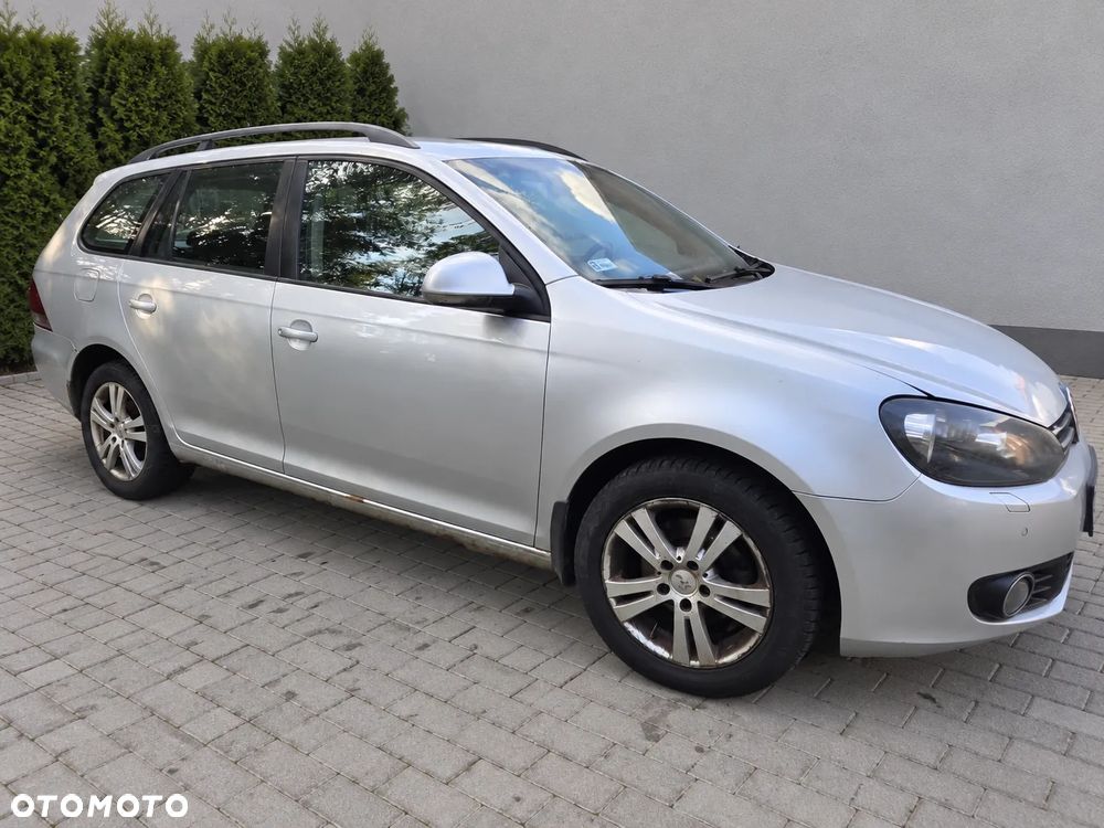 Volkswagen Golf - 1