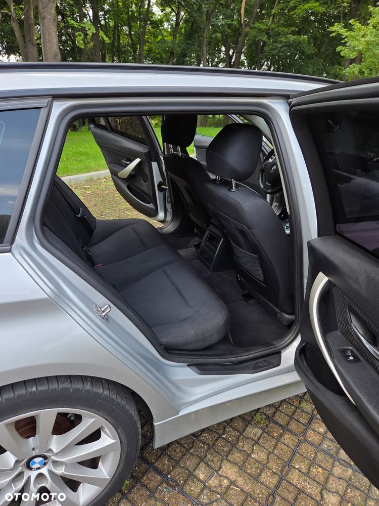 BMW Seria 3 320d DPF - 17