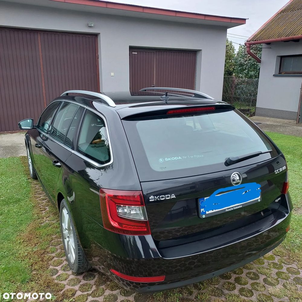 Skoda Octavia 2.0 TDI 4x4 Elegance DSG - 3