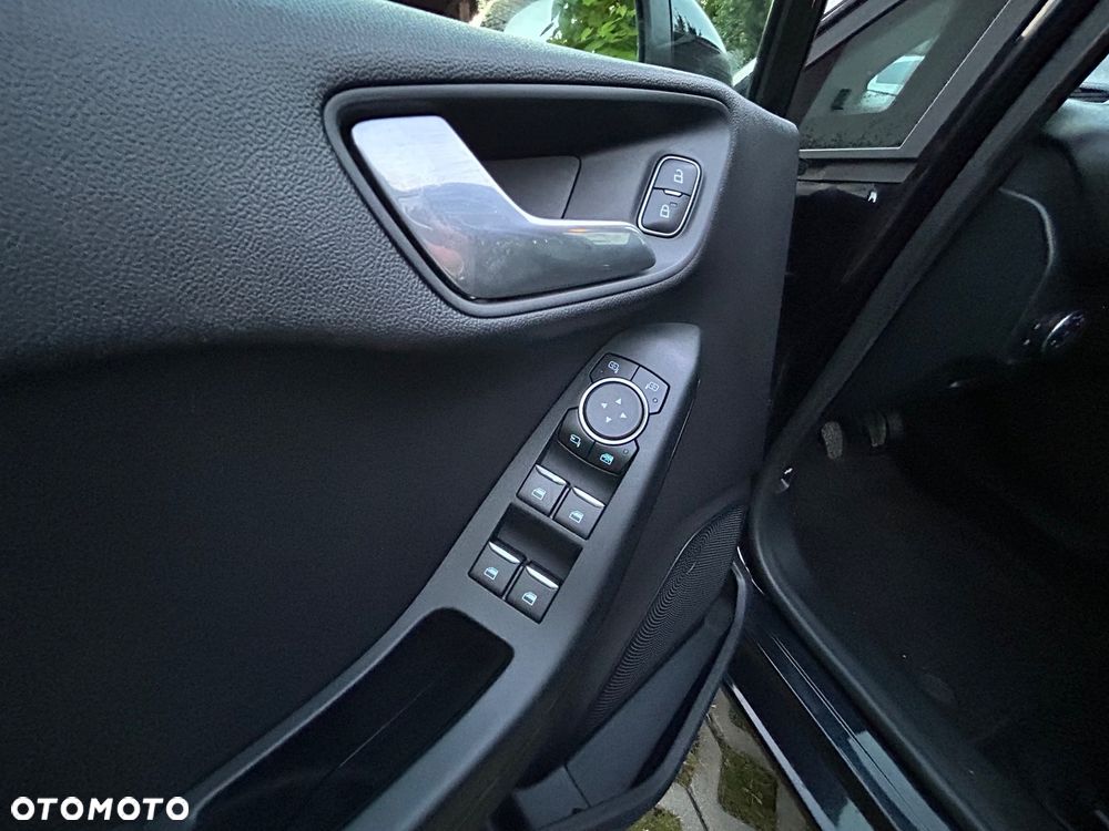 Ford Fiesta 1.1 S&S COOL&CONNECT - 9