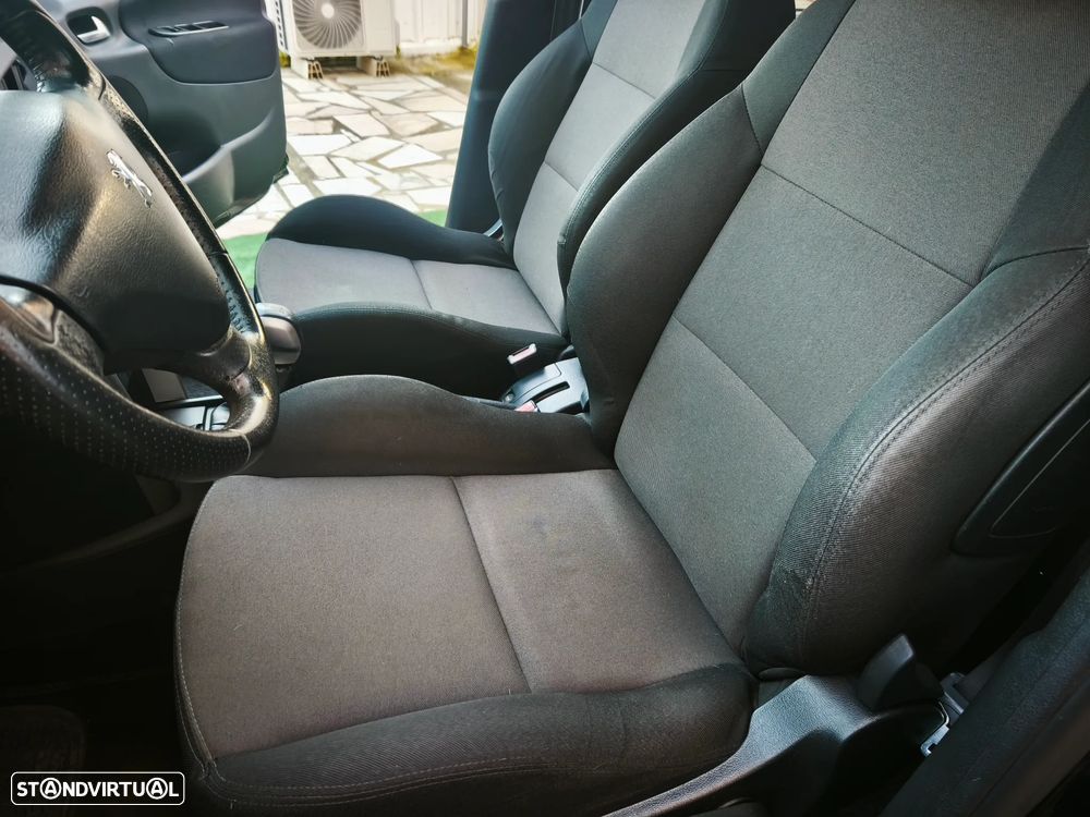 Peugeot 207 SW 1.4 Premium - 15