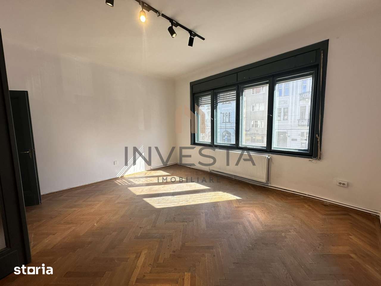 Apartament 4 camere 115 mp Ultracentral etaj intermediar pe Eroilor! — fotografia 3