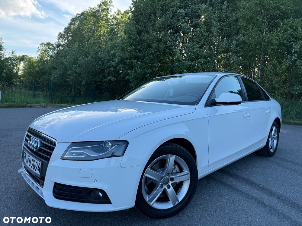 Audi A4 Limousine - 4