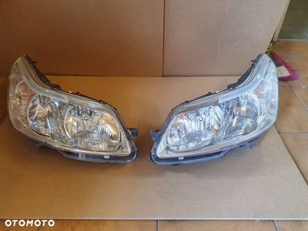 REFLEKTOR L/P CITROEN C4 1 I ZWYKŁY EUROPA