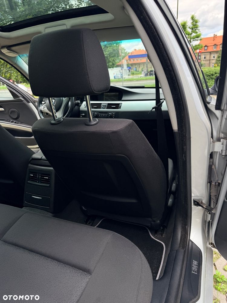 BMW Seria 3 320d - 17