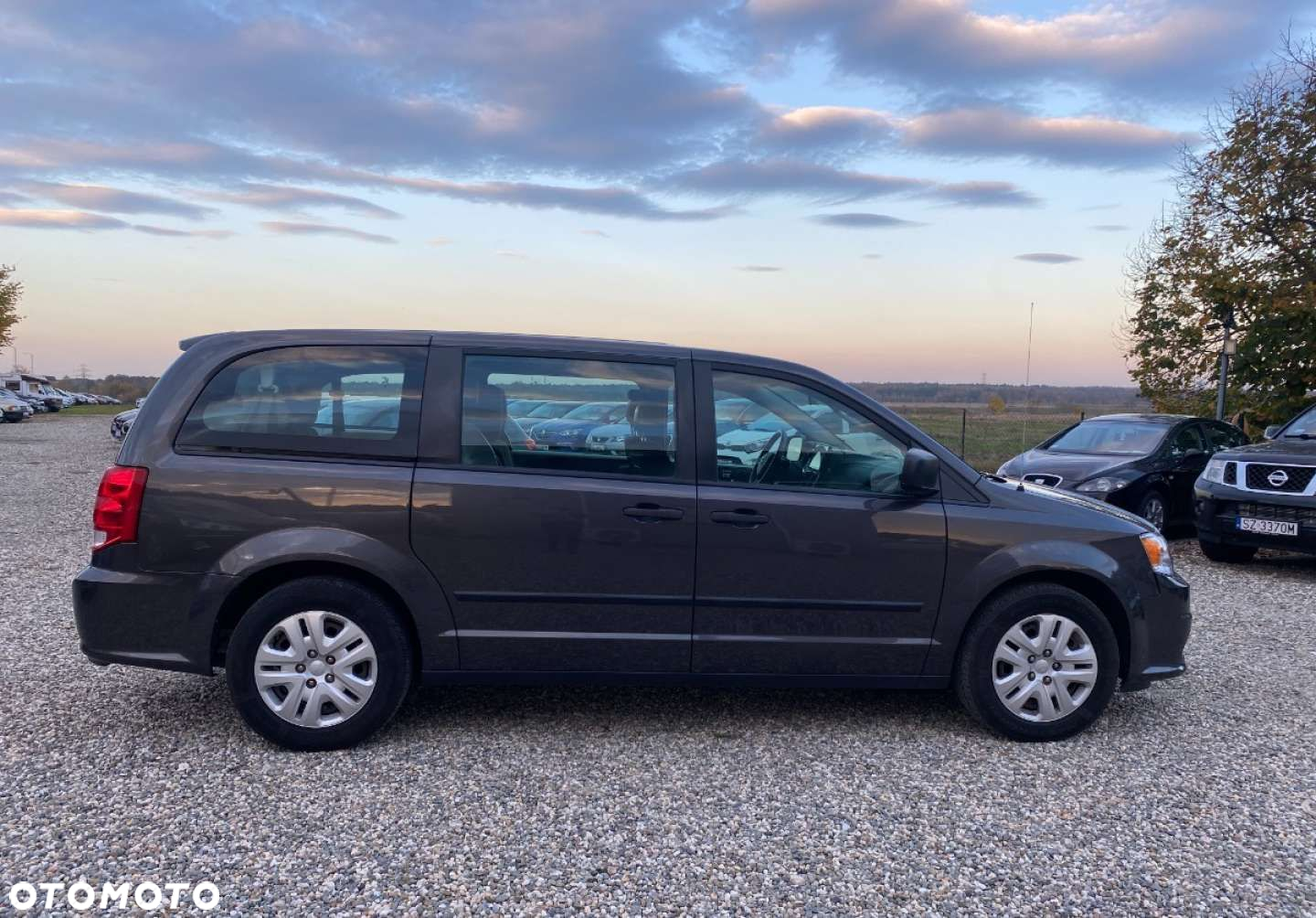 Dodge Grand Caravan - 6