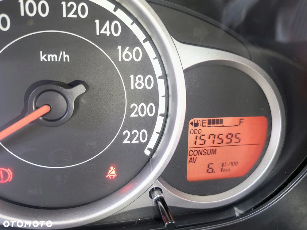 Mazda 2 1.3 Dynamic - 12