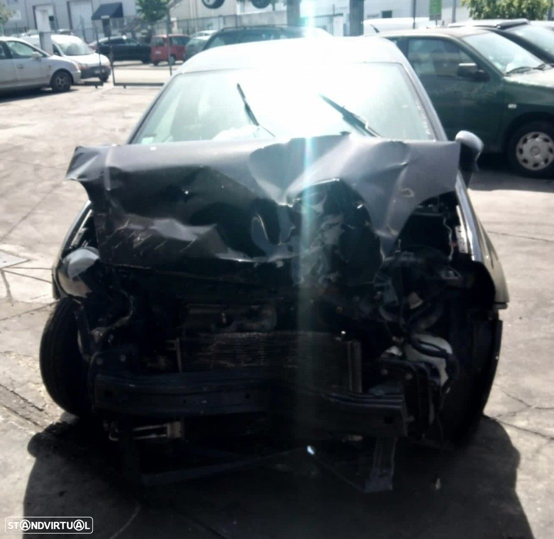 Fiat Grande Punto EVO 1.2 de 2011 disponível para peças - 4