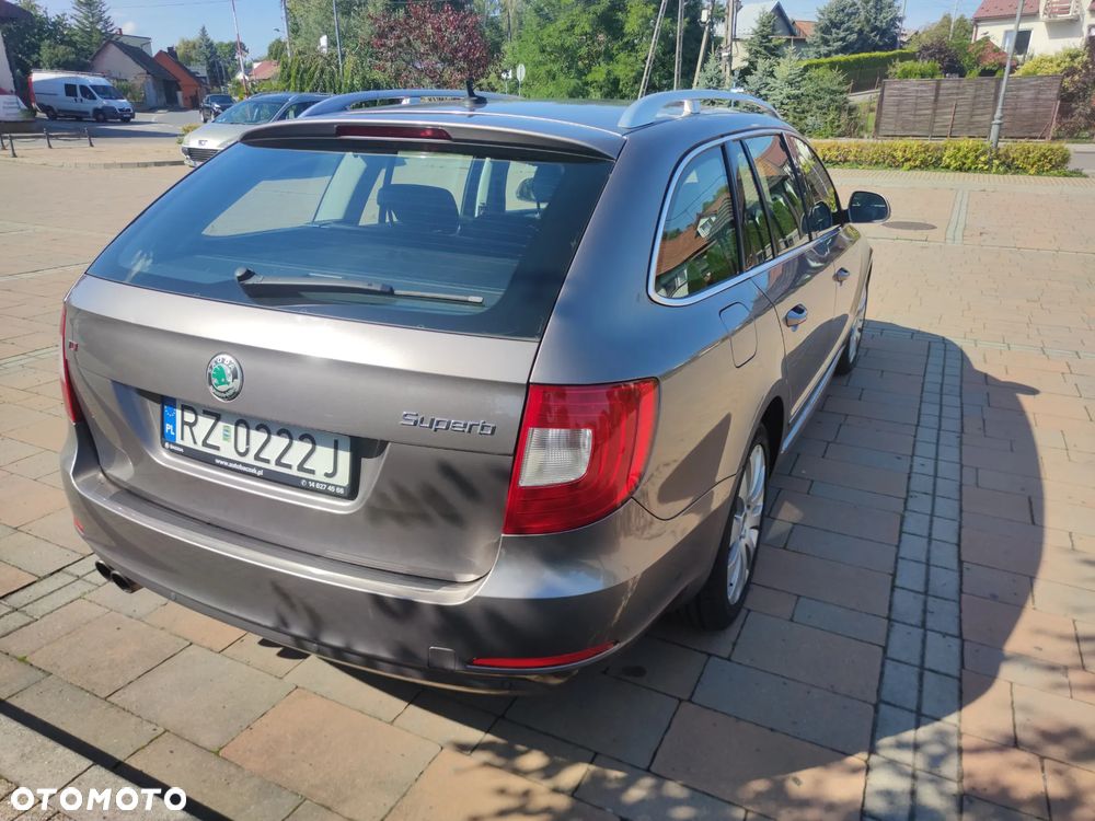Skoda Superb 2.0 TDI Elegance - 5