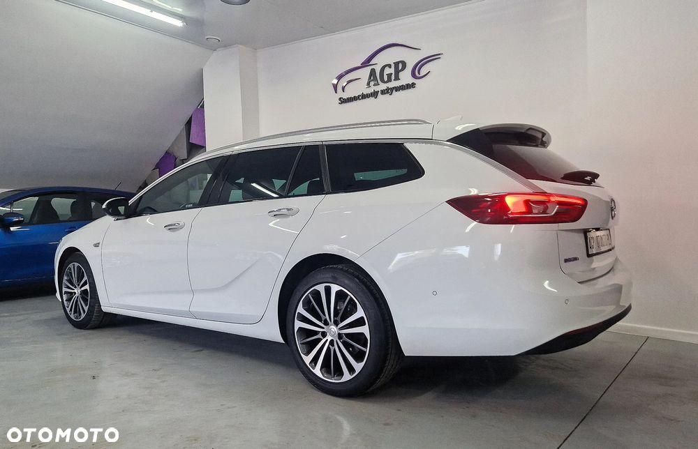 Opel Insignia - 12