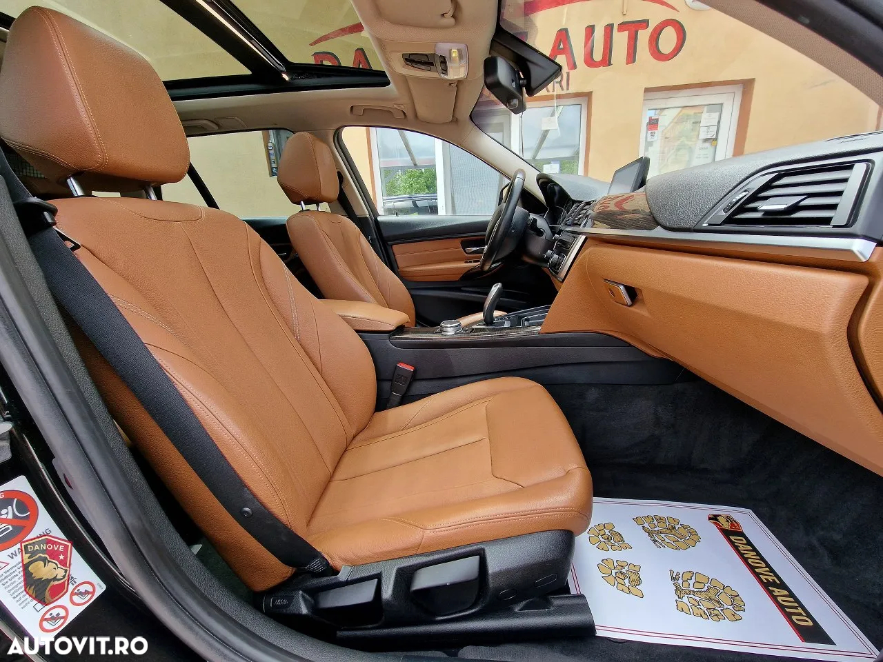 BMW Seria 3 318d Touring Aut. Luxury Line - 14
