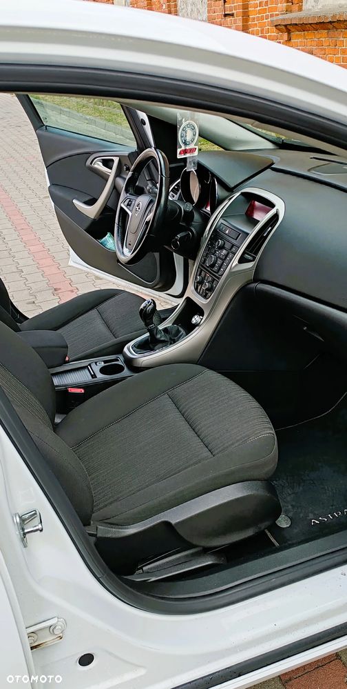 Opel Astra 1.4 Turbo Sport - 32
