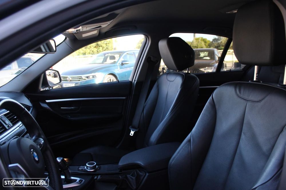 BMW 330 e iPerformance - 18