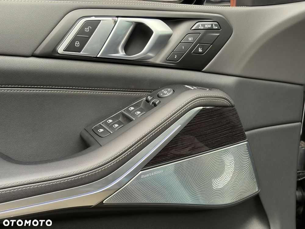BMW X7 M60i xDrive mHEV sport - 21