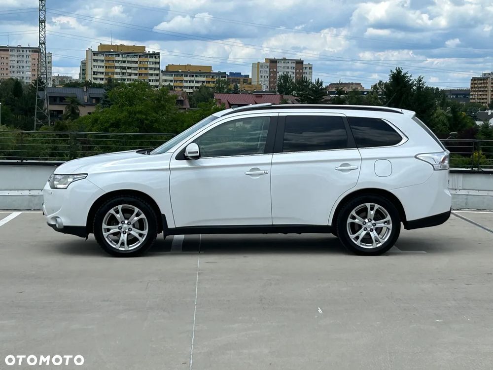 Mitsubishi Outlander 2.2 DI-D 4WD Instyle - 3