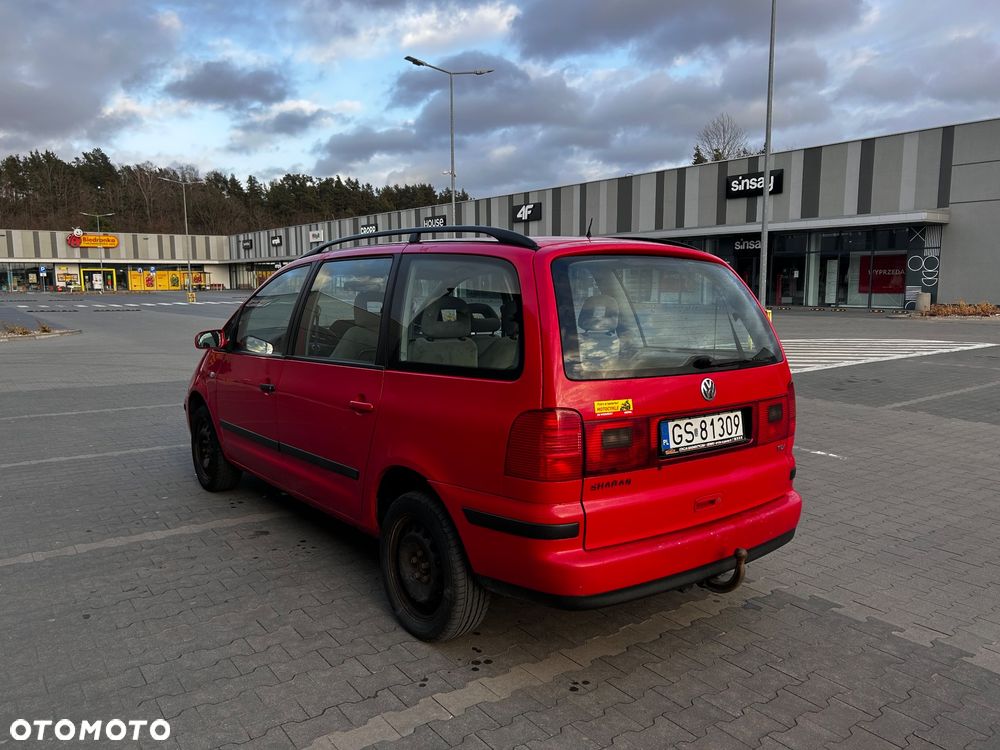 Volkswagen Sharan 1.9 TDI Comfortline - 3