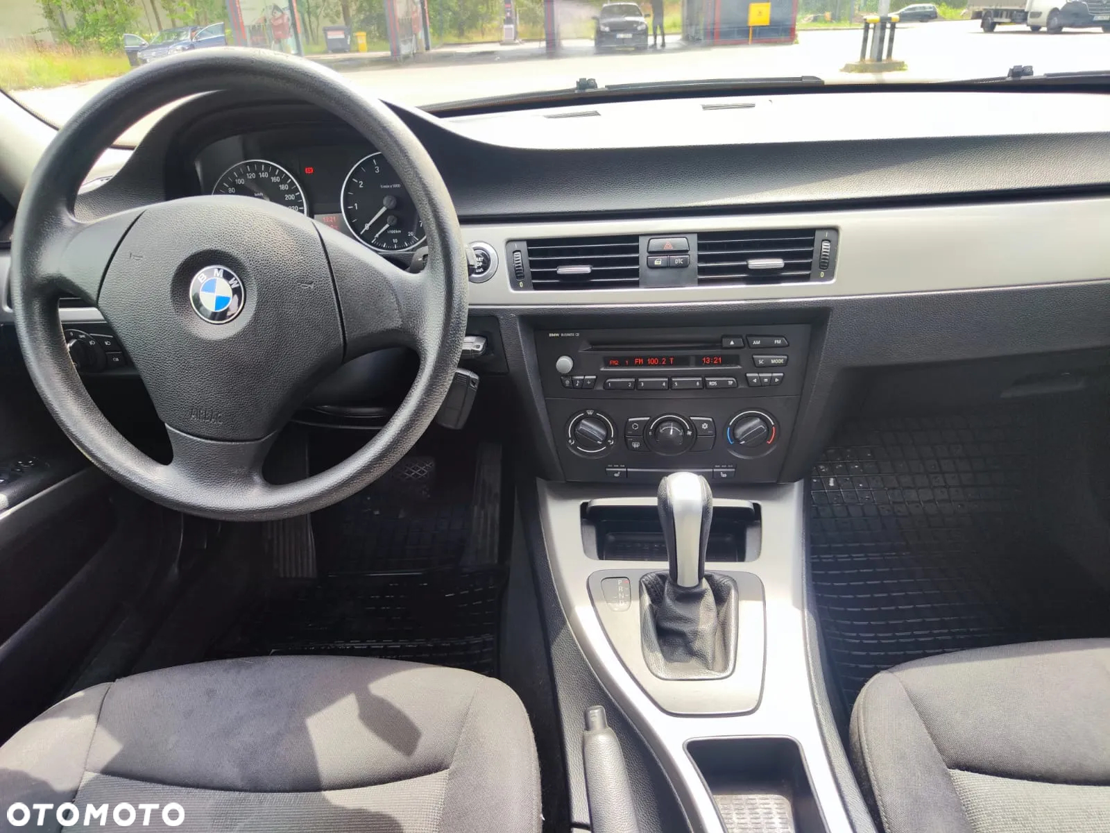 BMW Seria 3 318i - 6