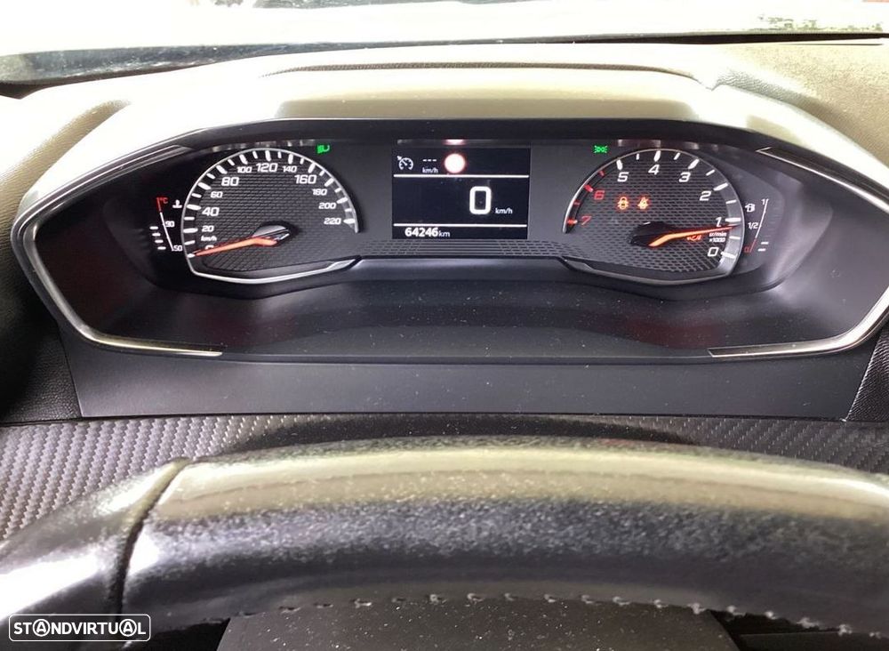 Peugeot 2008 1.2 PureTech Active Pack - 8