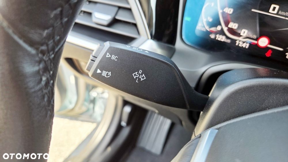 BMW Seria 3 - 24