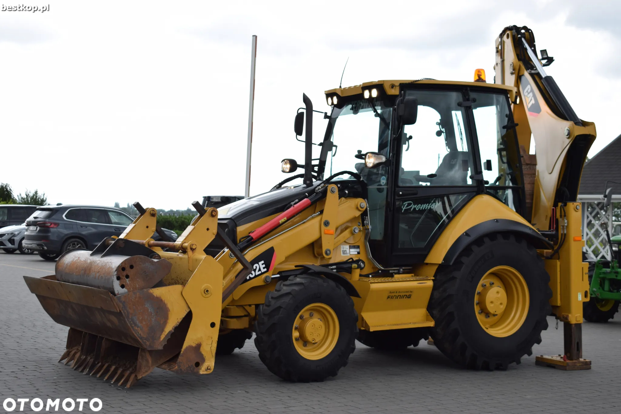 Caterpillar CAT 432E Premier - 12