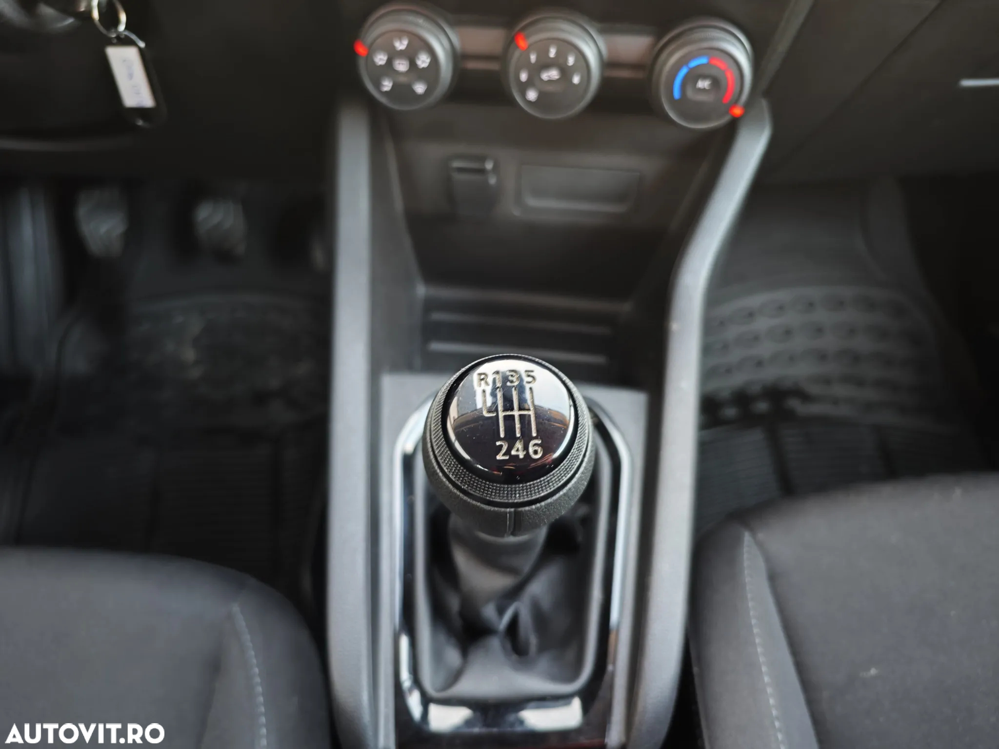 Renault Clio - 24