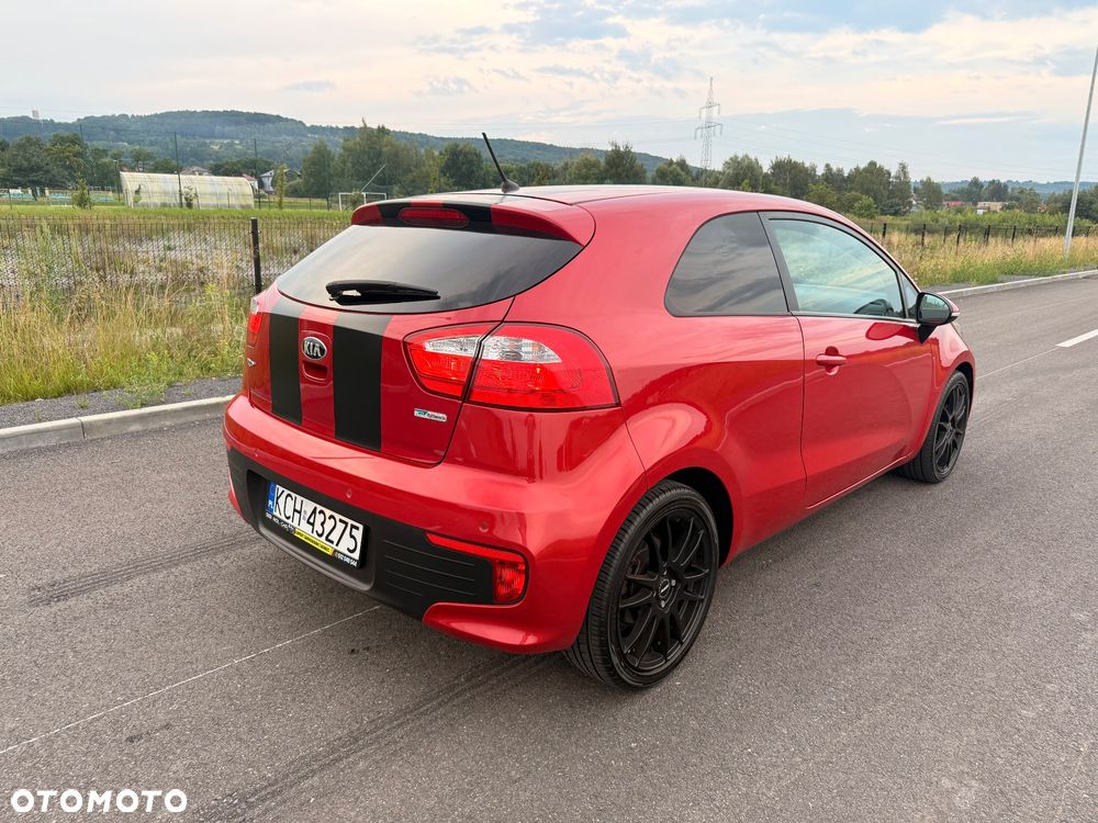 Kia Rio 1.2 L - 9