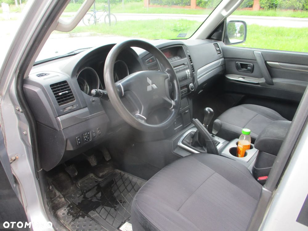 Mitsubishi Pajero 3.2 DID Invite - 9