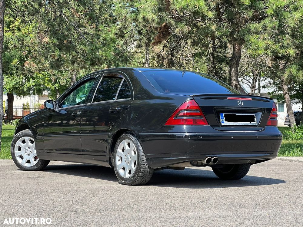 Mercedes-Benz C - 3