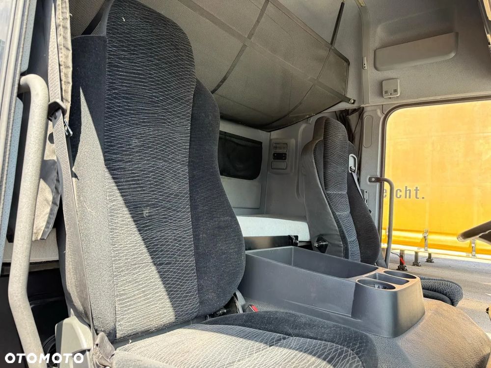 Mercedes-Benz Atego 1527 burto-firana z windą 7.2m SUPER STAN / GLOB / SYPIALNY / z Niemiec - 13
