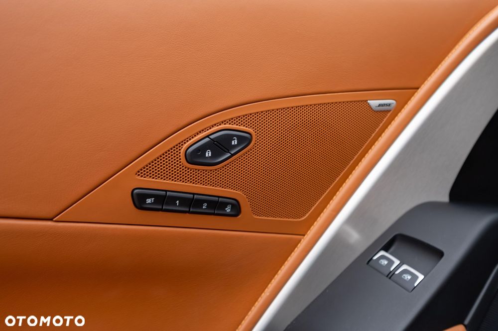 Chevrolet Corvette Stingray 3LT 6.2 V8 Automatik - 24