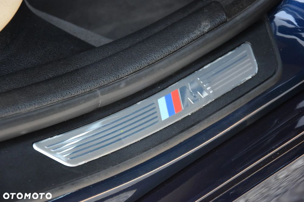 BMW Seria 5 535i Sport-Aut - 29