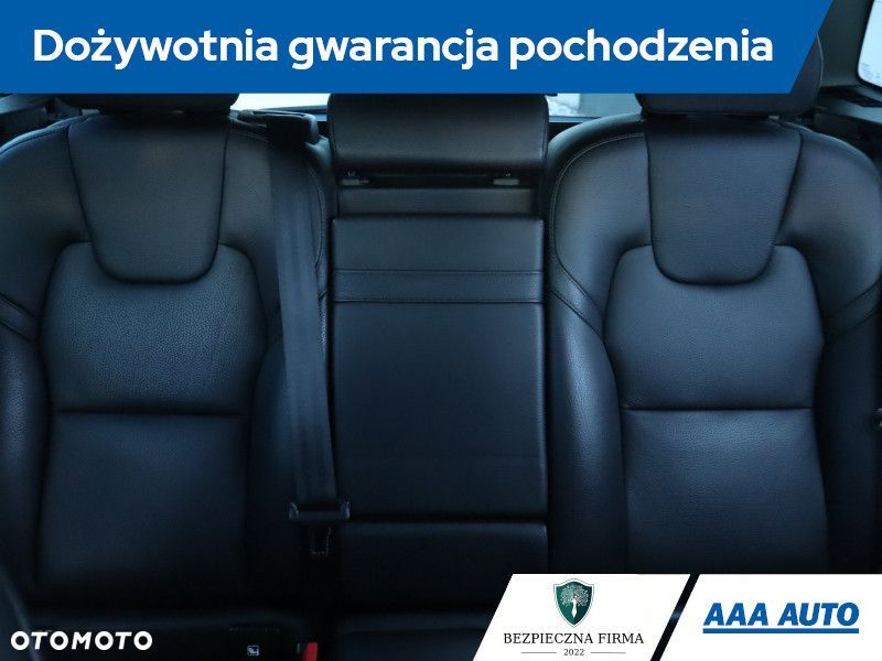 Volvo XC 60 - 12