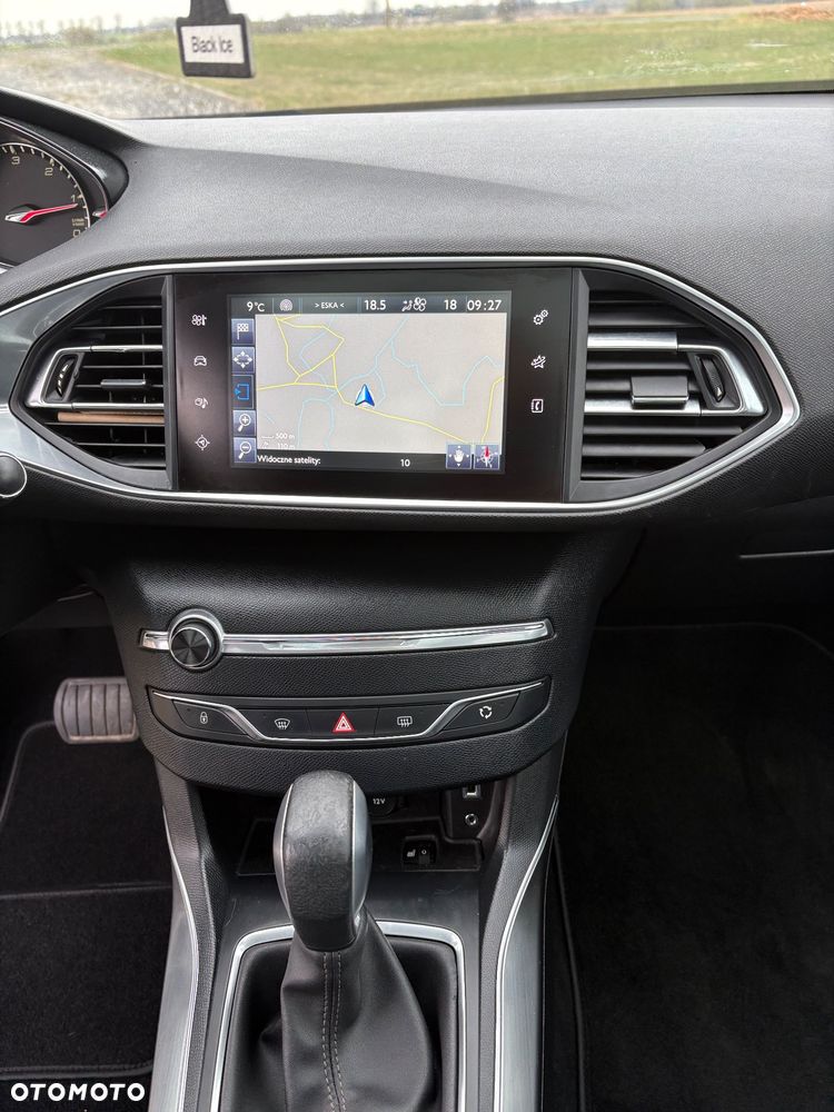 Peugeot 308 BlueHDi FAP 150 EAT6 Stop & Start Allure - 18