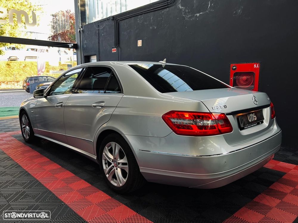 Mercedes-Benz E 250 CDi Avantgarde BlueEfficiency Auto. - 11