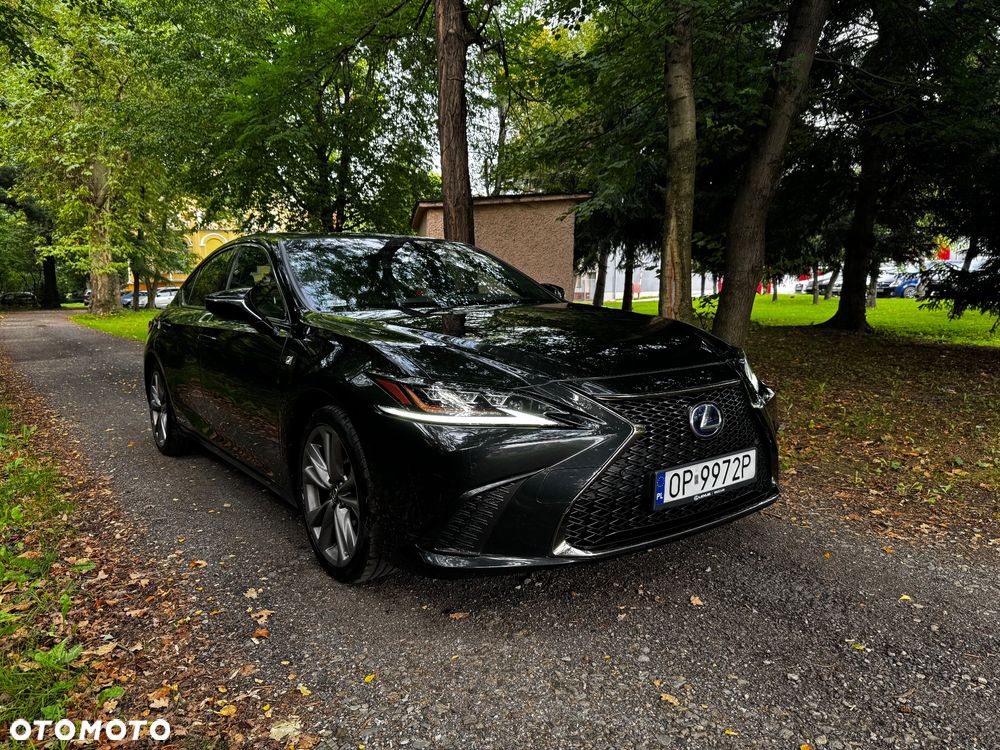 Lexus ES 300h F Sport - 5