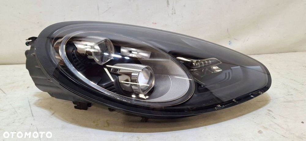 lampa przód prawa porche panamera 970 lift gts turbo 97063197203