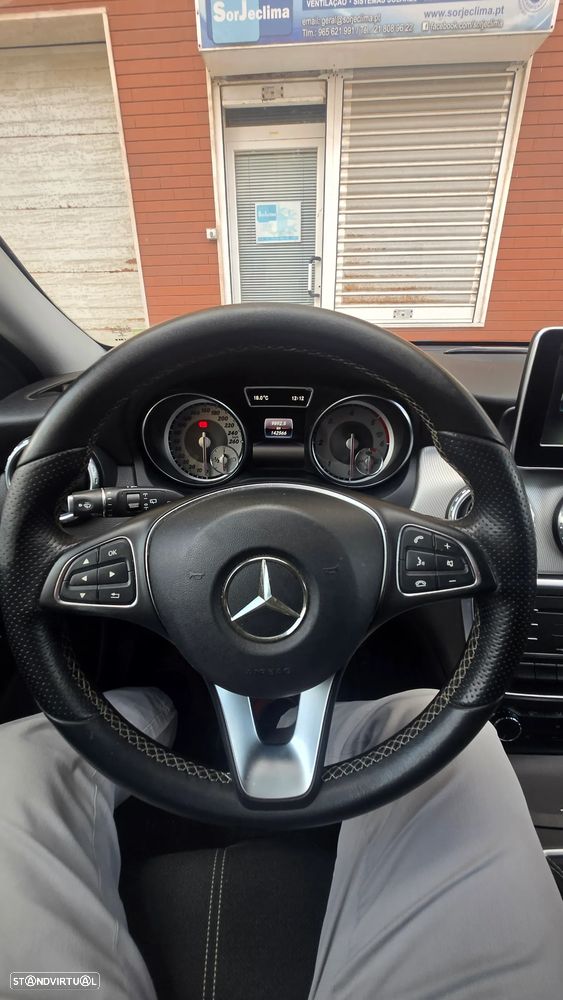 Mercedes-Benz GLA 180 CDi Urban - 12
