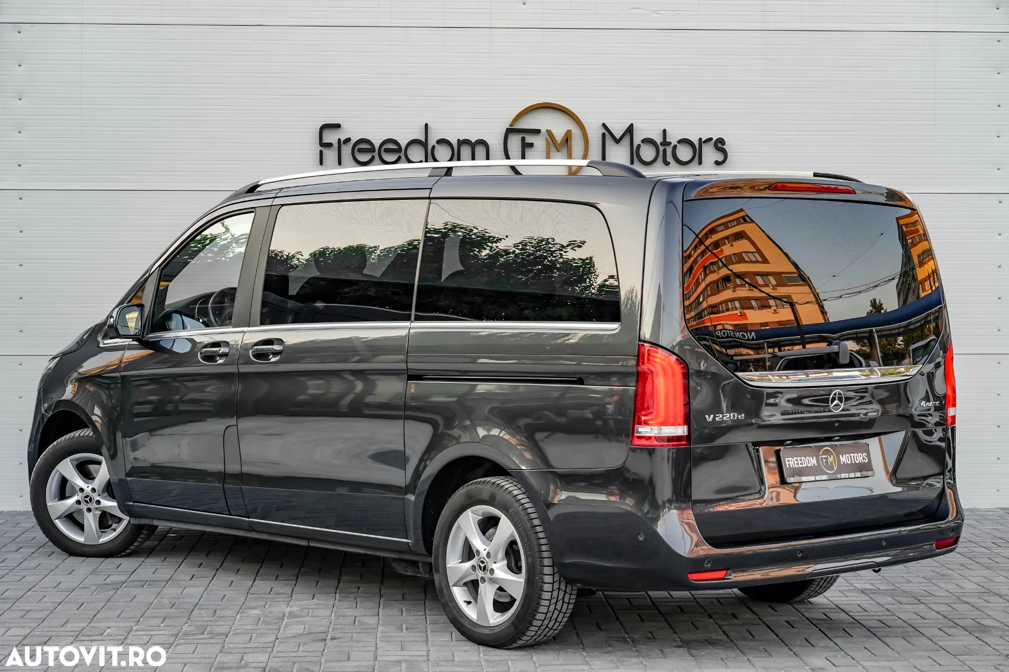 Mercedes-Benz V 250 d extralang 4Matic 9G-TRONIC Avantgarde Edition 2023 - 5