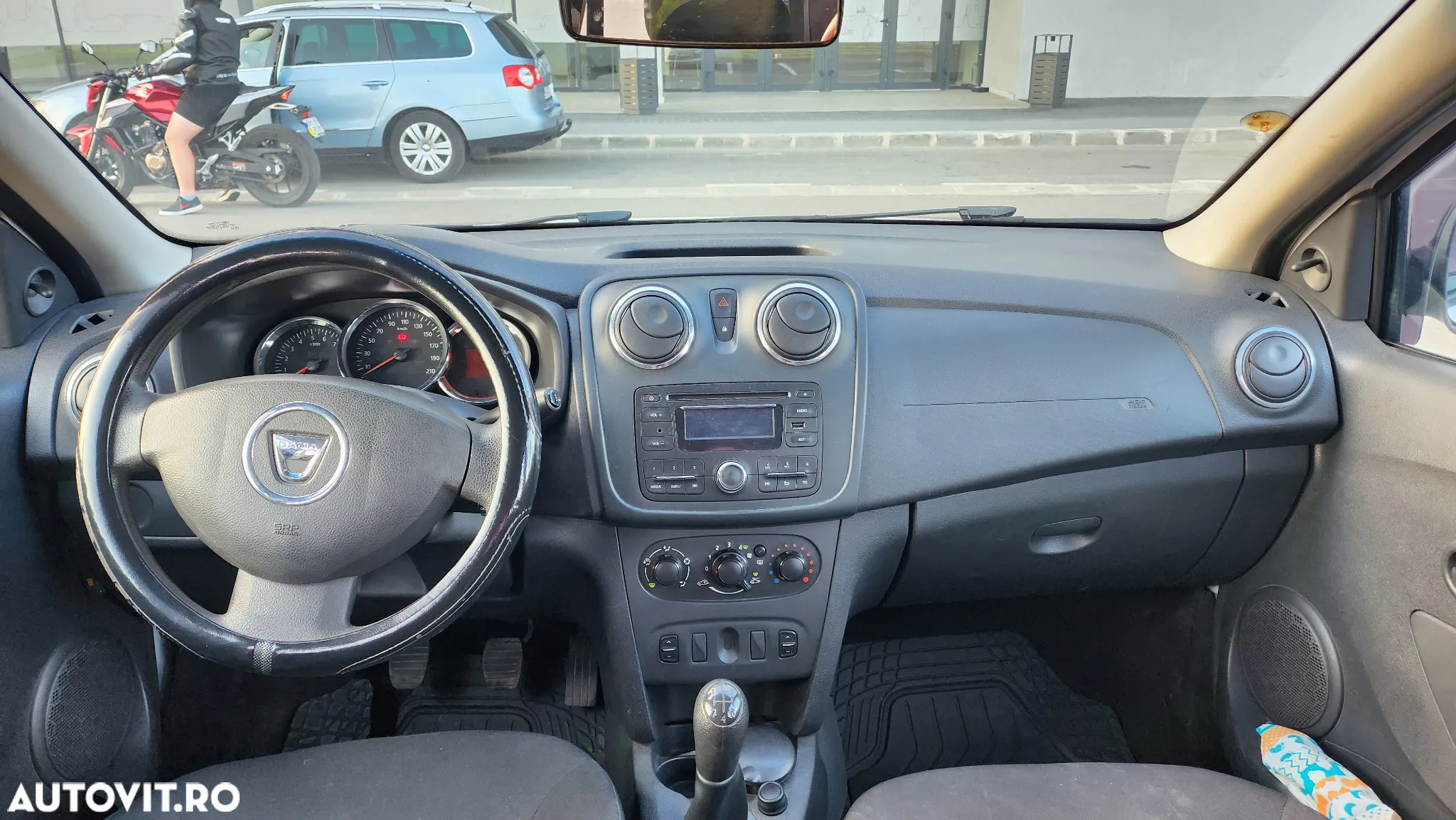 Dacia Logan - 10