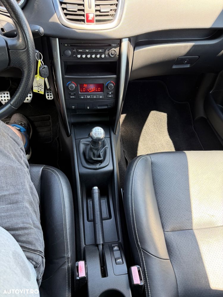 Peugeot 207 120 Premium - 20