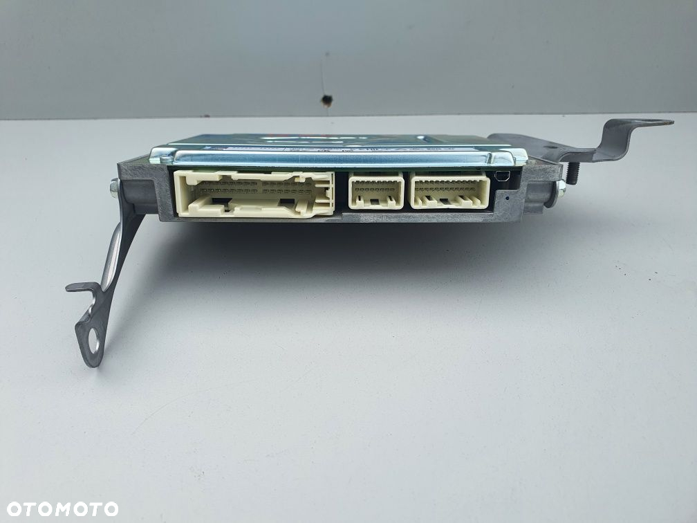 TOYOTA RAV4 V 86280.42100 wzmacniacz audio JBL 19-25 - 2
