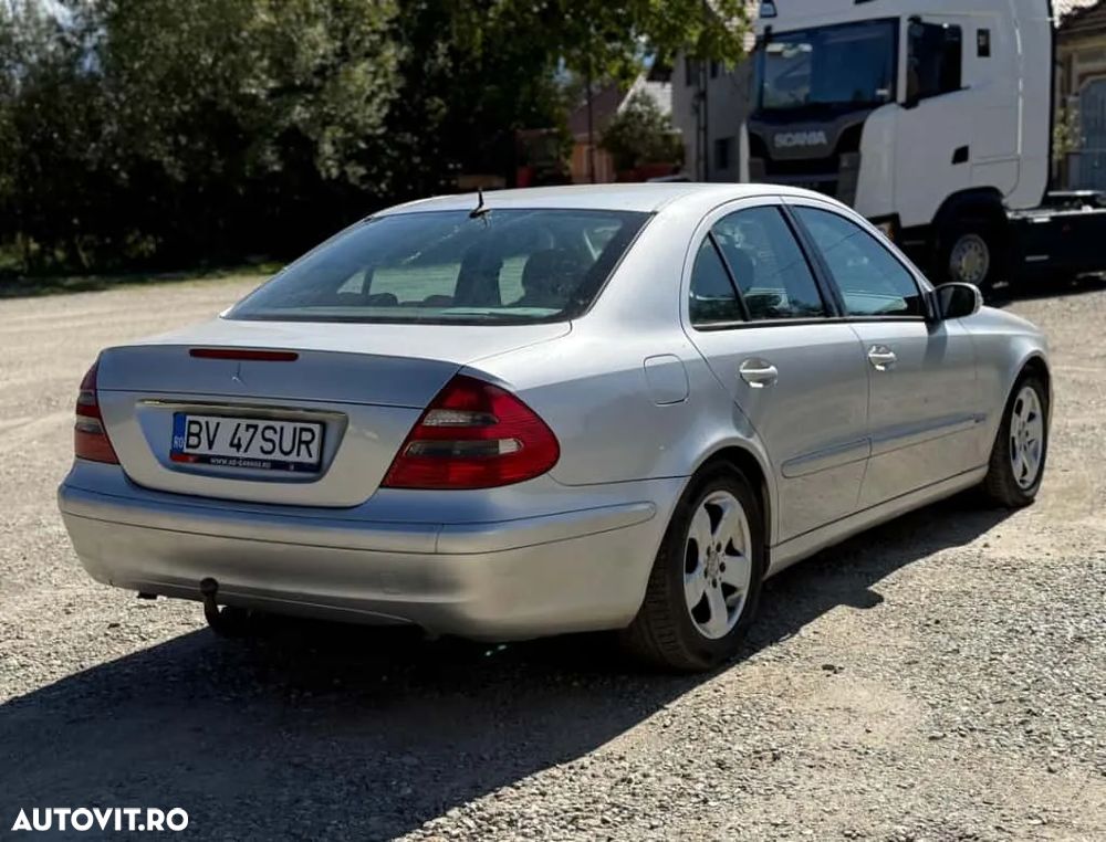 Mercedes-Benz E 270 CDI - 5