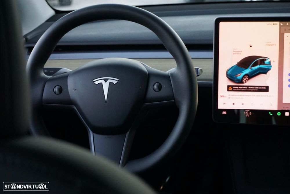 Tesla Model Y Long Range Dual Motor AWD - 26