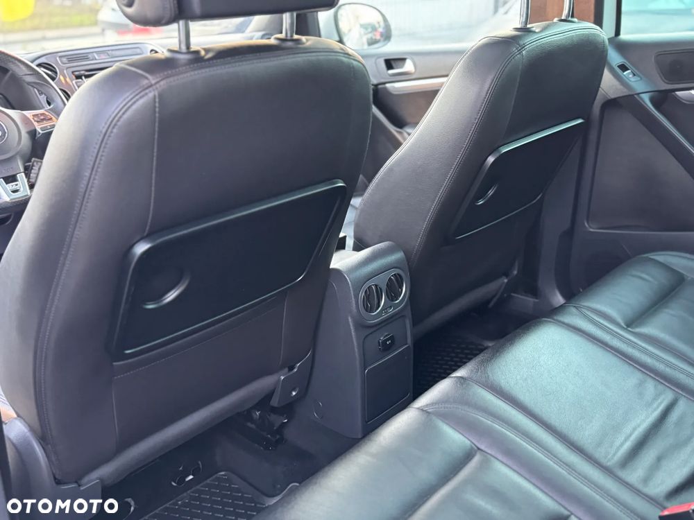 Volkswagen Tiguan 2.0 TDI 4Mot Perfectline R-Style - 28