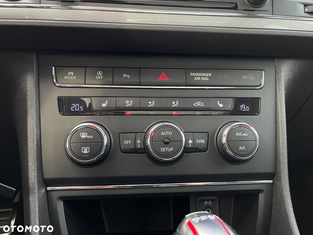 Seat Leon 2.0 TDI DPF Start&Stop DSG FR - 28
