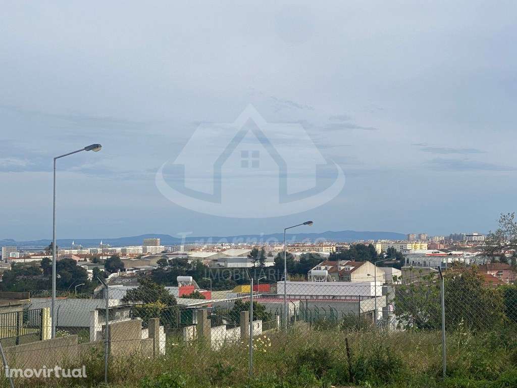 Terreno urbano com 313 m² na Quinta da Marvila, Camarate - Grande imagem: 5/6