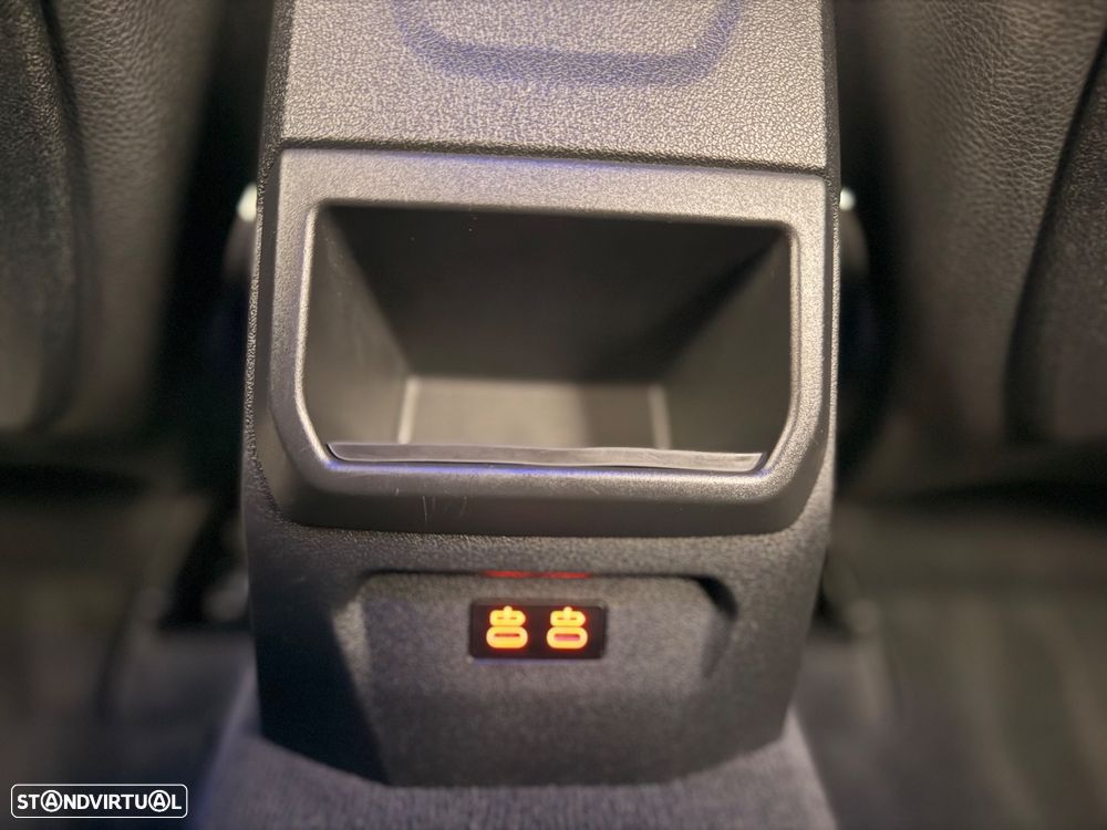 BMW 118 i Pack Desportivo M Auto - 26